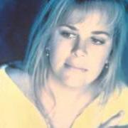 The lyrics A PLACE IN THE WORLD of MARY CHAPIN CARPENTER is also present in the album A place in the world (1996)