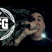 The lyrics LIVING HELL of NEW FOUND GLORY is also present in the album Resurrection (2014)