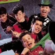 The lyrics FUNKY, FUNKY, XMAS of NEW KIDS ON THE BLOCK is also present in the album Merry, merry christmas (1989)