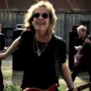 The lyrics ROLLIN' ON of NIGHT RANGER is also present in the album High road (2014)