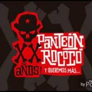 The lyrics XENO of PANTEÓN ROCOCÓ is also present in the album 10 años, un panteón muy vivo (2005)