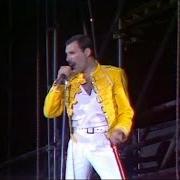 The lyrics HAMMER TO FALL of QUEEN is also present in the album Live magic (1986)