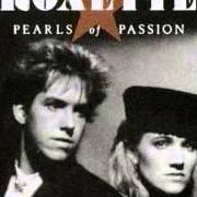 The lyrics SECRETS THAT SHE KEEPS of ROXETTE is also present in the album Pearls of passion (1986)