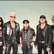 The lyrics GYPSY LIFE of SCORPIONS is also present in the album Return to forever (2015)