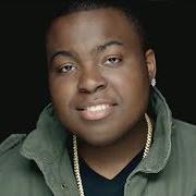 The lyrics SAVE ONE FOR ME of SEAN KINGSTON is also present in the album Back 2 life (2013)