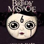 The lyrics RED STARS of THE BIRTHDAY MASSACRE is also present in the album Looking glass (2008)