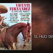 The lyrics QUE TRISTE ESTOY of VICENTE FERNANDEZ is also present in the album El hijo del pueblo (1975)