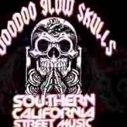 The lyrics DANCING ON YOUR GRAVE of VOODOO GLOW SKULLS is also present in the album Southern california street music (2007)