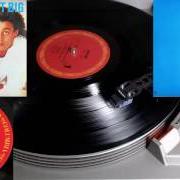 The lyrics HEARTBEAT of WHAM! is also present in the album Make it big (1984)