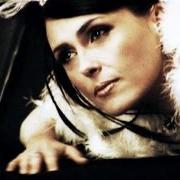 The lyrics FROZEN (DEMO VERSION) of WITHIN TEMPTATION is also present in the album All i need - (single) (2007)