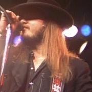 The lyrics HITTIN' AND RUNNIN' of 38 SPECIAL is also present in the album Wild-eyed southern boys (1980)