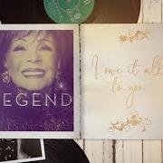 The lyrics I DON'T KNOW WHAT LOVE IS of SHIRLEY BASSEY is also present in the album I owe it all to you (2020)