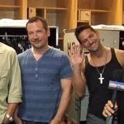 The lyrics AGREE ON GOODBYE of 98 DEGREES is also present in the album 2.0 (2013)