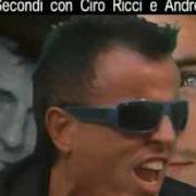 The lyrics LA CORRIERA AZZURRA of CIRO RICCI is also present in the album Dopotutto