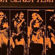 The lyrics LA NOCHE DE MI AMOR of SERGIO ENDRIGO is also present in the album En castellano (lato a) (1980)