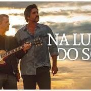 The lyrics LOUCO POR VOCÊ of VICTOR & LEO is also present in the album Na luz do som (2017)