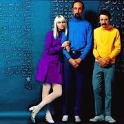 The lyrics HYMN of PETER, PAUL & MARY is also present in the album Late again (1968)
