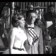 The lyrics LLUEVE (ADIÓS, ADIÓS, NIÑA) - DOMENICO MODUGNO, JOHNNY DORELLI of SANREMO 1959 is also present in the album Sanremo 1959