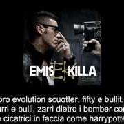 The lyrics DIETRO FRONT of EMIS KILLA is also present in the album L'erba cattiva (gold version) (2012)