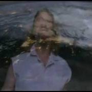 The lyrics SEPTEMBER BRINGS of JEFF BRIDGES is also present in the album Be here soon (2000)