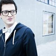 The lyrics GET TO KNOW YOU of MAYER HAWTHORNE is also present in the album How do you do (2011)