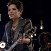 The lyrics HARD EARNED DAY of VICCI MARTINEZ is also present in the album I am vicci martinez (2015)