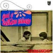 The lyrics UM DIA of CAETANO VELOSO is also present in the album Domingo (1967)