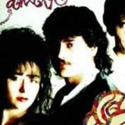 The lyrics GAVIOTA DEL AMOR of CAMELA is also present in the album Lágrimas de amor (1994)