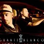The lyrics ESTA NOCHE ES NUESTRA of GUANTE BLANCO is also present in the album Moonglasses (2011)