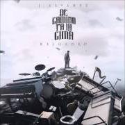 The lyrics DE CAMINO PA' LA CIMA of J ALVAREZ is also present in the album De camino pa la cima (2014)
