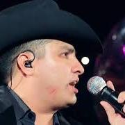 The lyrics EL COMPA LUCAS of JULION ALVAREZ is also present in the album En vivo (2012)