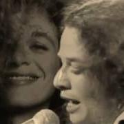 The lyrics ONE SMALL VOICE of CAROLE KING is also present in the album Speeding time (1983)