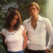 The lyrics (I'M CAUGHT BETWEEN) GOODBYE AND I LOVE YOU of THE CARPENTERS is also present in the album Horizon (1975)