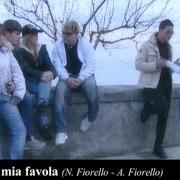The lyrics E TU... ME MANCHE of ALESSANDRO FIORELLO is also present in the album Tu la mia favola (2006)