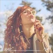 The lyrics TOUT LÀ-HAUT of ZAZ is also present in the album Isa (2021)