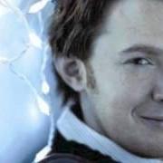 The lyrics THE CHRISTMAS SONG of CLAY AIKEN is also present in the album Merry christmas with love (2004)