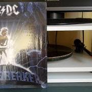 The lyrics BOOGIE MAN of AC/DC is also present in the album Ballbreaker (1995)