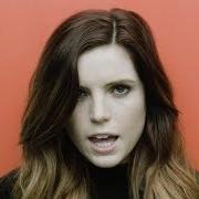 The lyrics LOVE YOU BETTER of ECHOSMITH is also present in the album Over my head (2018)