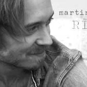 The lyrics FAR AWAY of MARTIN STAHL is also present in the album Rise (2016)