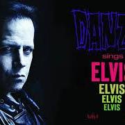 The lyrics YOUNG AND BEAUTIFUL of DANZIG is also present in the album Sings elvis (2020)
