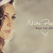 The lyrics ME HE VUELTO A ENAMORAR (FEAT. VANESA MARTÍN) of NIÑA PASTORI is also present in the album Bajo tus alas (2018)