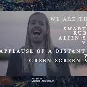 The lyrics ALIEN SHIVERS of VOLA is also present in the album Applause of a distant crowd (2018)