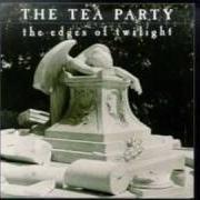 The lyrics CORRESPONDENCES of TEA PARTY is also present in the album The edges of twilight (1995)