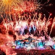 The lyrics HERE WE GO (HEY BOY, HEY GIRL) of DIMITRI VEGAS & LIKE MIKE is also present in the album Tomorrowland 2018 (2018)