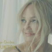 The lyrics SANTA BABY of EMMA BUNTON is also present in the album Coming home for christmas (2019)