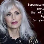 The lyrics AWAY IN A MANGER of EMMYLOU HARRIS is also present in the album Light of the stable (1980)