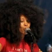 The lyrics TYRONE (EXTENDED VERSION) of ERYKAH BADU is also present in the album Live (1997)