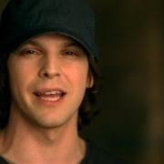 The lyrics CHEMICAL PARTY of GAVIN DEGRAW is also present in the album Chariot (2003)