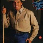 The lyrics BEYOND THE BLUE NEON of GEORGE STRAIT is also present in the album Beyond the blue neon (1989)