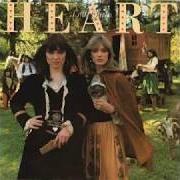 The lyrics TREAT ME WELL of HEART is also present in the album Little queen (1977)